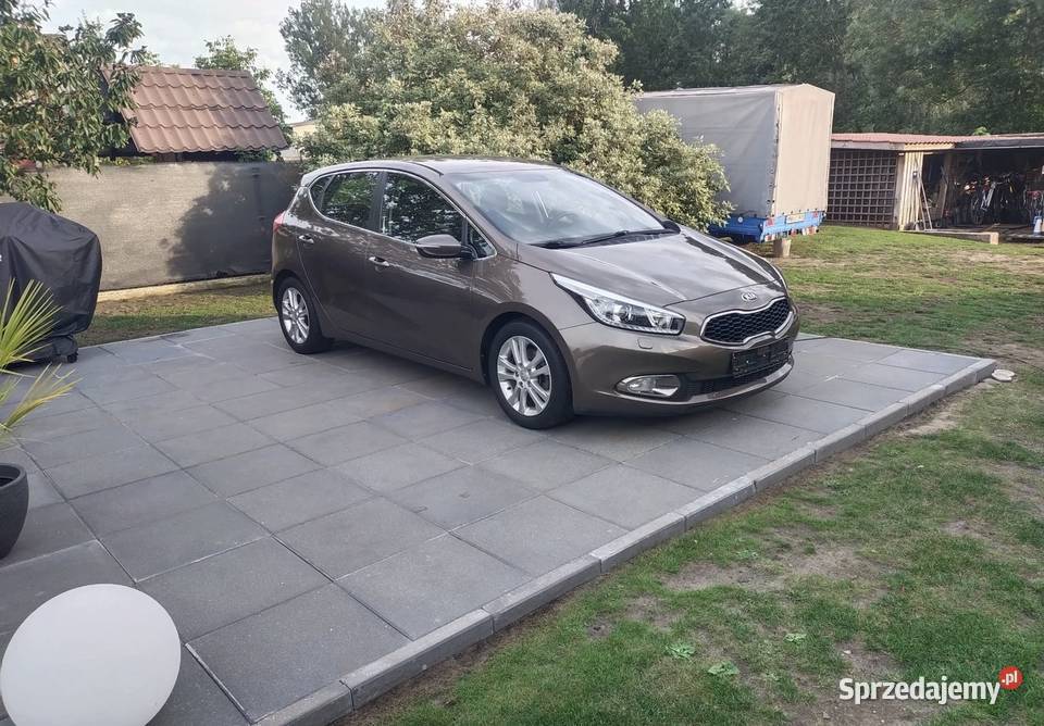 KIA CEED 16 GDI 135 AUTOMAT SPIRIT KAMERA NAVI Rok produkcji 2013 Cee'd Mińsk Mazowiecki