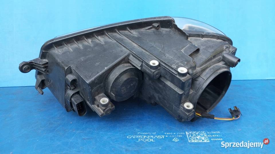 LAMPA PRAWY PRZÓD REFLEKTOR EU 1T2941006B VW