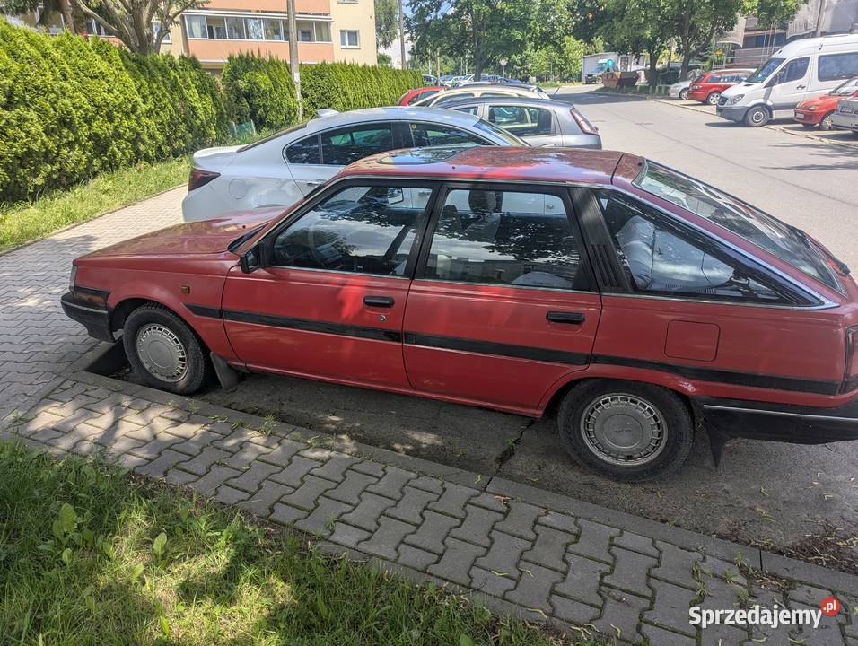 Toyota Carina II manualna