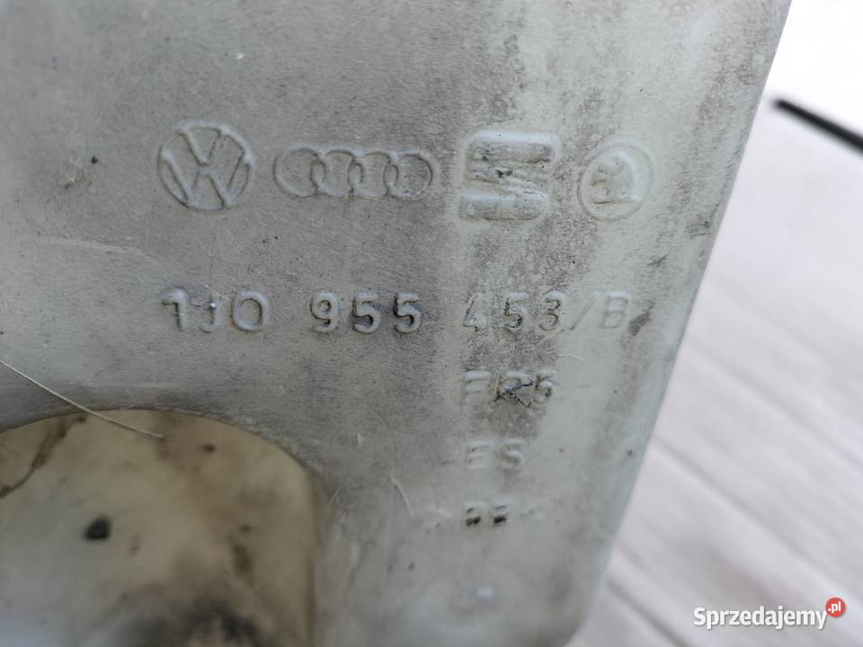 GOLF 4 ZBIORNIK ZBIORNICZEK SPRYSKIWACZY KOREK