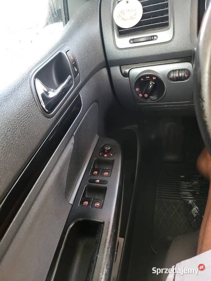 Volkswagen Golf V 5 16FSI Sportline