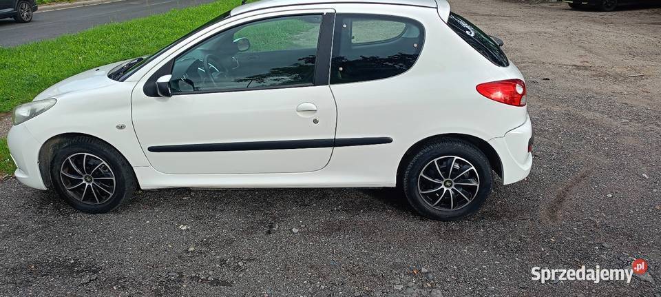 Zadbane Peugeot 206 2011 14 Benzyna Niski dolnośląskie Wrocław