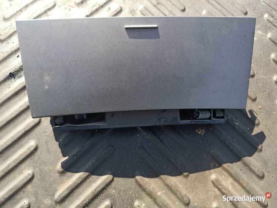 Popielniczka peugeot 407 Szczecin