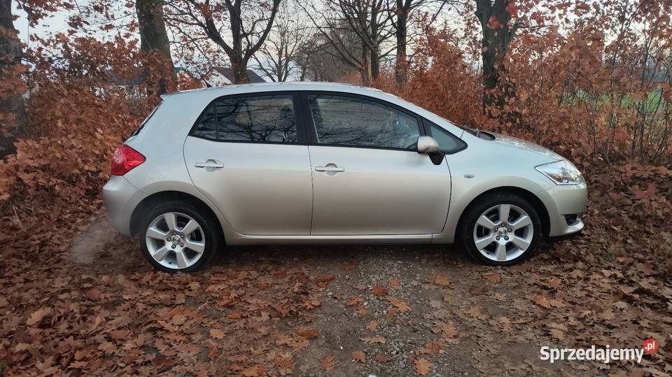 Toyota Auris 16 b Automat 103 Przebiegu z 124KM Zwoleń