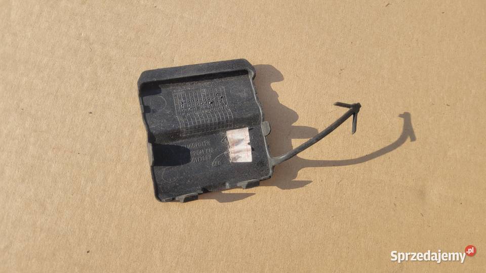 RENAULT CLIO IV HB ZAŚLEPKA HAKA ZDERZAKA TYŁ śląskie Ruda Śląska