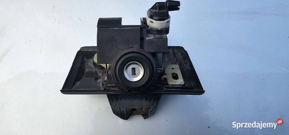 Zamek klapy tył mercedes w210 sedan lift Zbąszyń sprzedam