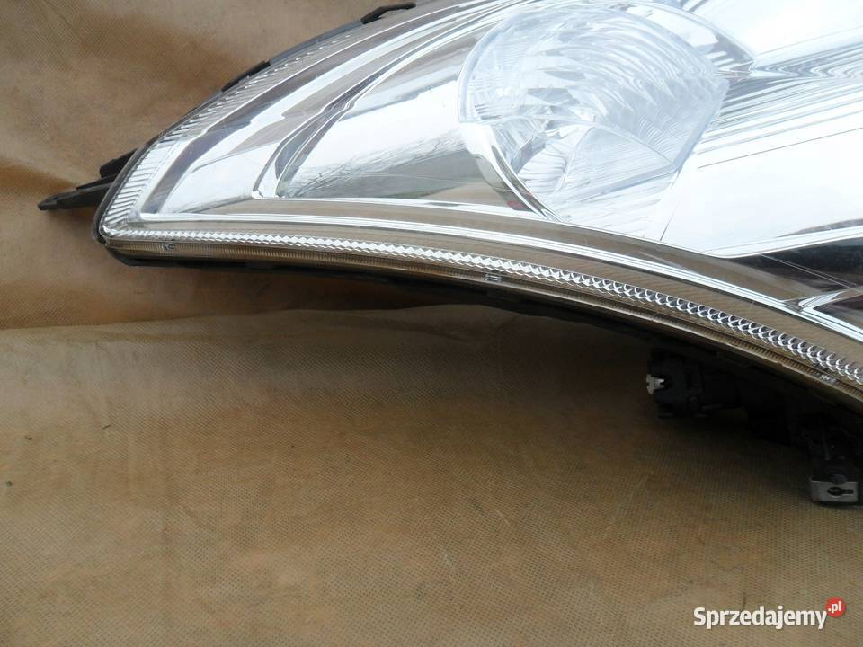 LAMPA PRAWY PRZÓD REFLEKTOR EU SUZUKI SWIFT V 5 Nowy Tomyśl sprzedam