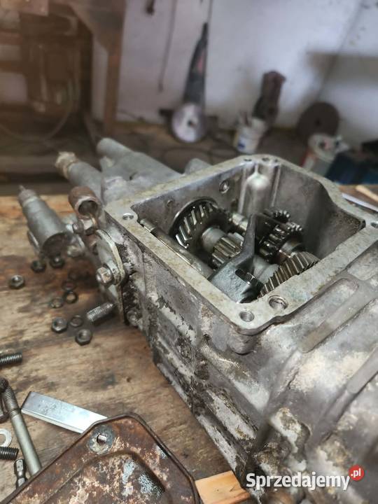 Skrzynia biegów fiat126p podkarpackie Żołynia sprzedam