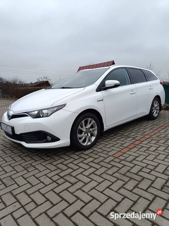 Toyota Auris 18 Premium hybryd CNG 2018 kombi światła przeciwmgielne Lublin