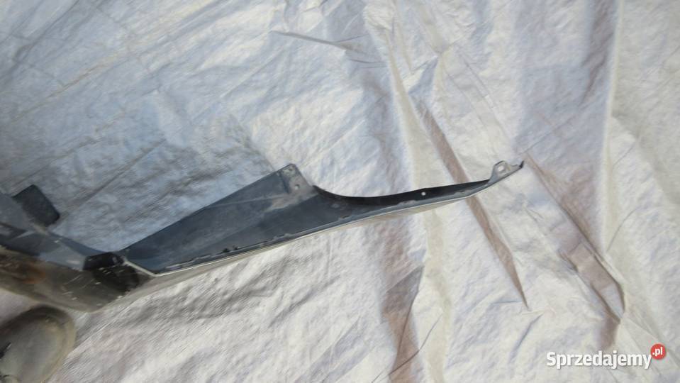 TOYOTA COROLLA E18 E16 2013 ZDERZAK TYL TYLNY zderzaki Ruda Śląska