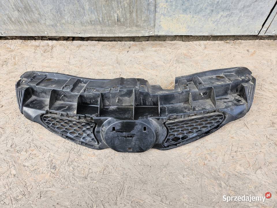 TOYOTA AYGO I WZMOCNIENIE GRILL ATRAPA Międzychód