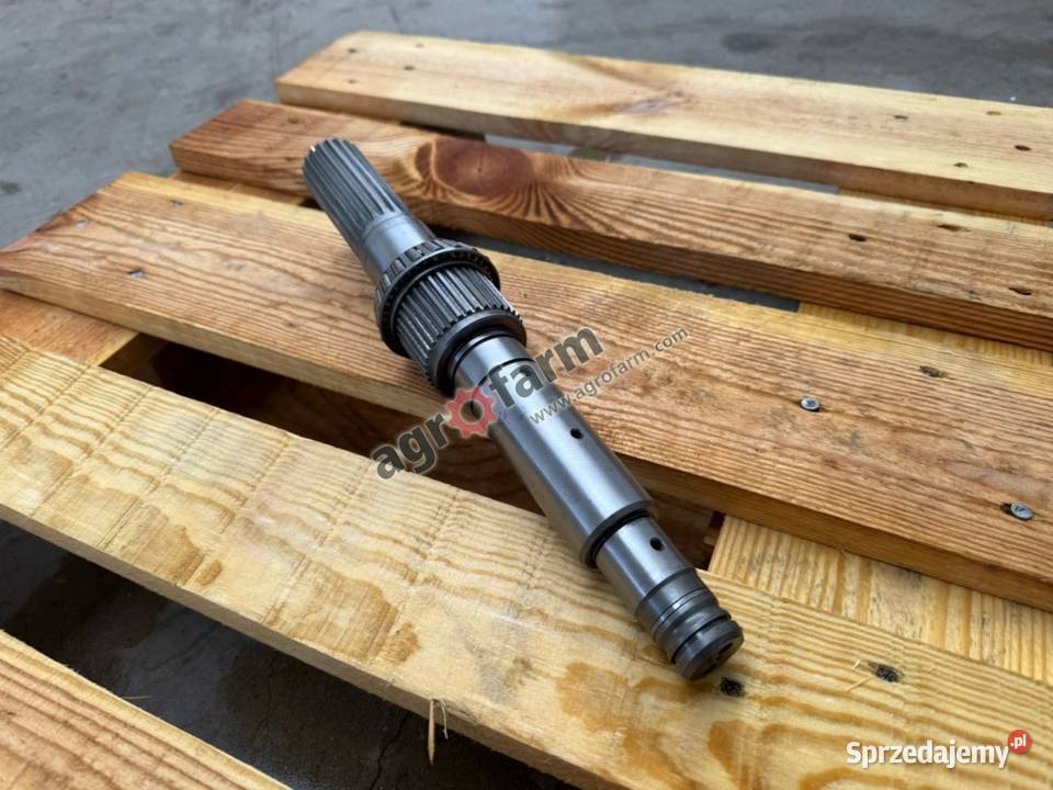 Wałek przystawki FWD John Deere 6800 6810 6900 Skrzynia biegów Byków