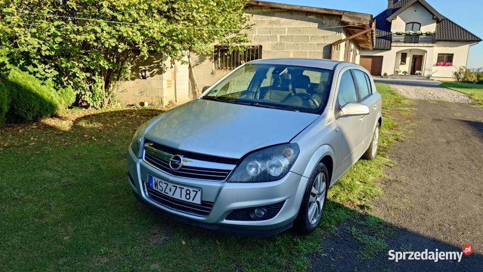 Opel Astra H 2008 16 benzyna