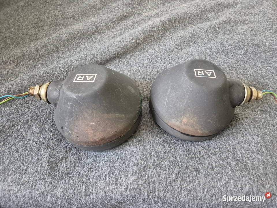 Przednie lampy Ursus C330 metalowe żarówki H7 Bucze sprzedam