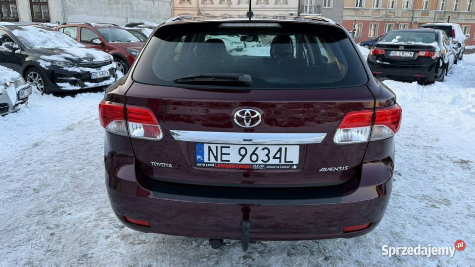 Toyota Avensis 18 Benzyna Moc 147 Zarejestrowany Elbląg