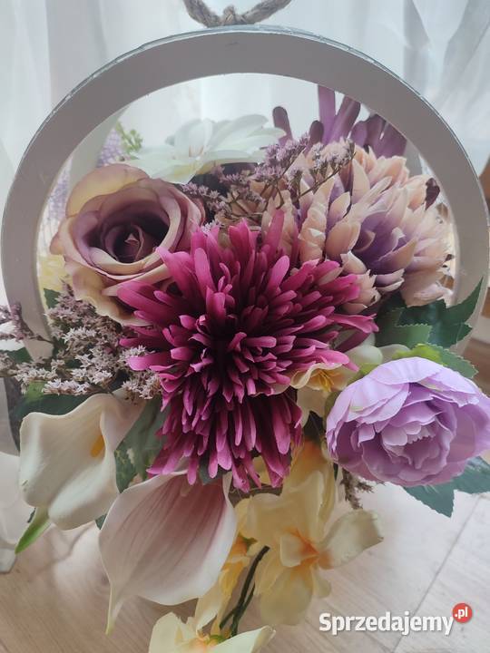 Ażurowa kompozycja kwiatowa na cmentarz 13 biały Sosnowiec