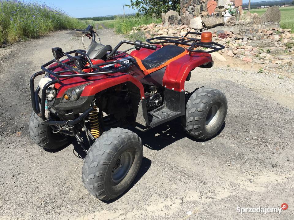 Quad 200 stan czterosuwowy Strzyżew