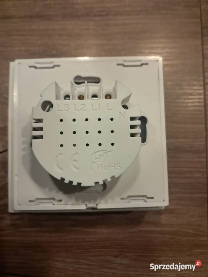 4 nowe inteligentne dotykowe włączniki światła Sandomierz