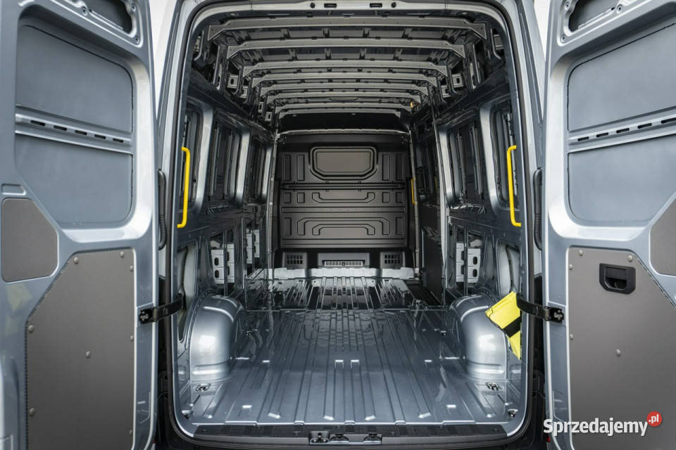 Volkswagen Crafter FL Furgon L4 20 TDI 177 5km łódzkie Łódź sprzedam