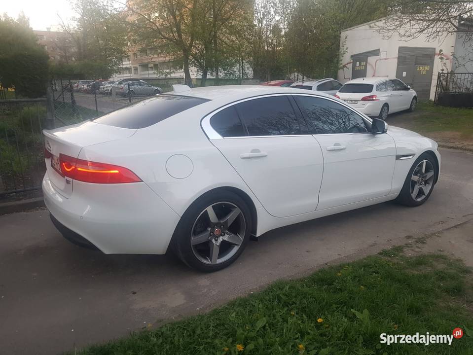 Jaguar XE Prestige 2016r 2l diesel Łódź