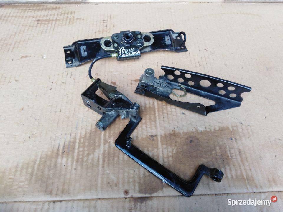 KAWASAKI ZZR 1100 93 01 Zamek siedzenia Bagażniki, stelaże i oparcia Włoszczowa