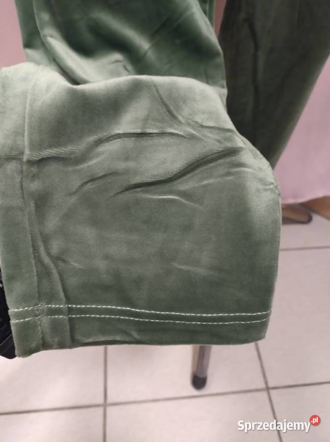 Cienki welurowy dres damski nowy rozmiar 3XL warmińsko-mazurskie