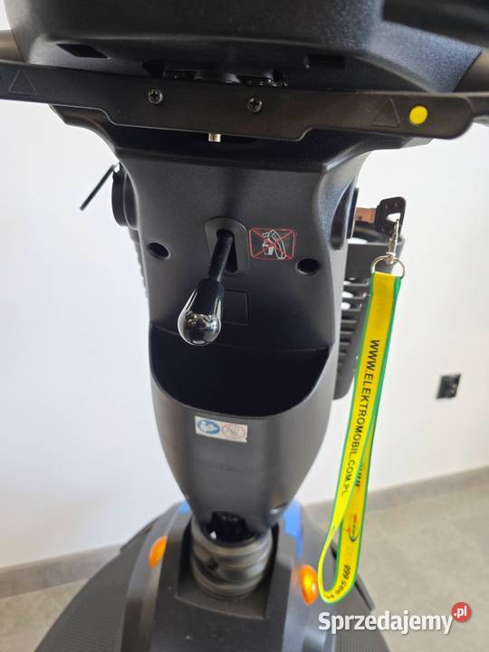 Skuter inwalidzki elektryczny z automatycznym Sprzęt rehabilitacyjny i ortopedyczny śląskie sprzedam