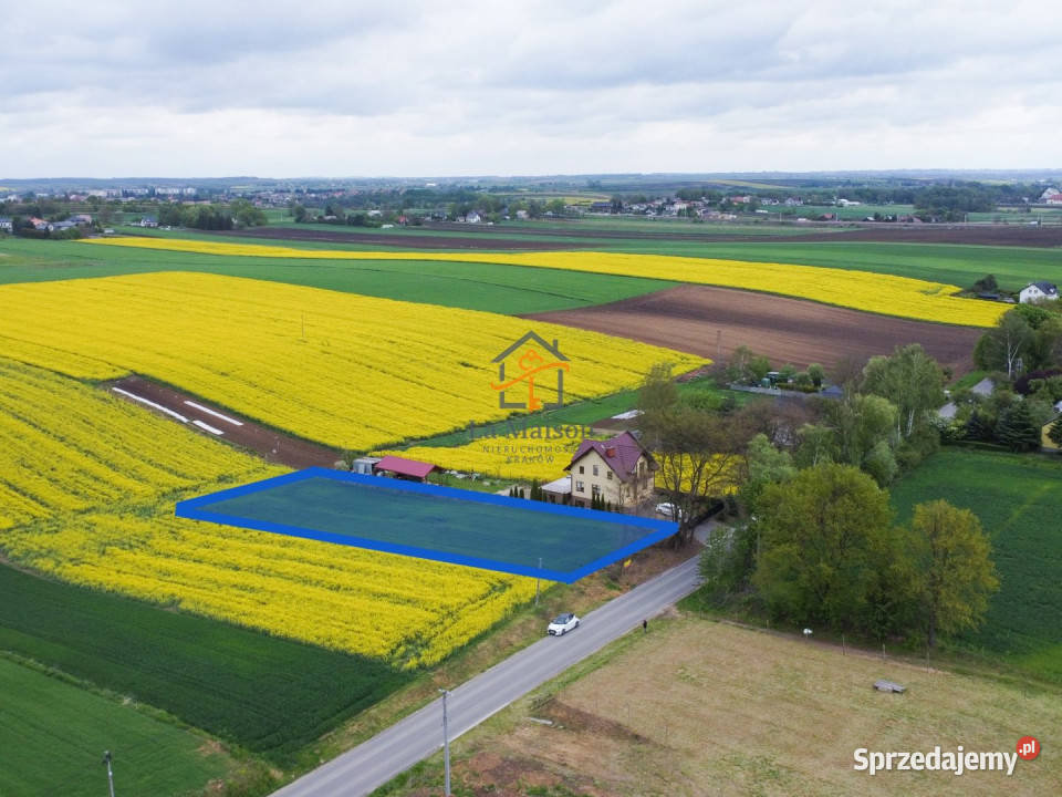 Grunt Ratajów 2023m2 asfalt sprzedam