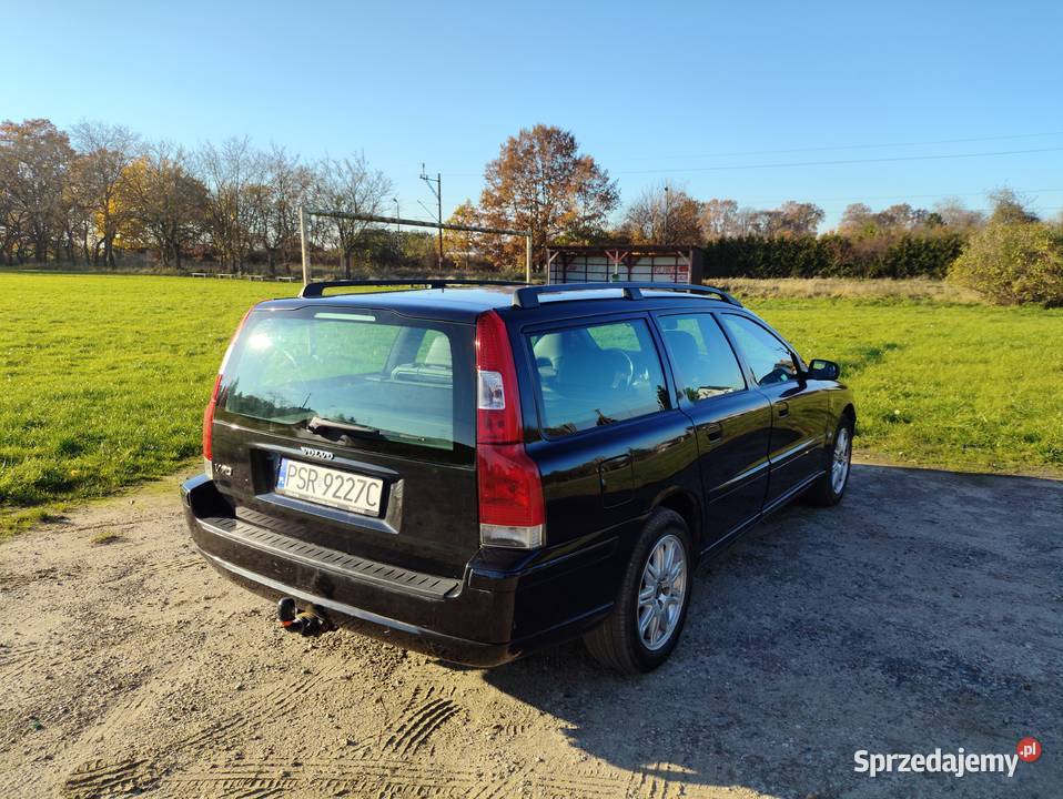 Volvo V70 24 benzyna Momentum hak 2 kpl kół CD Koszalin