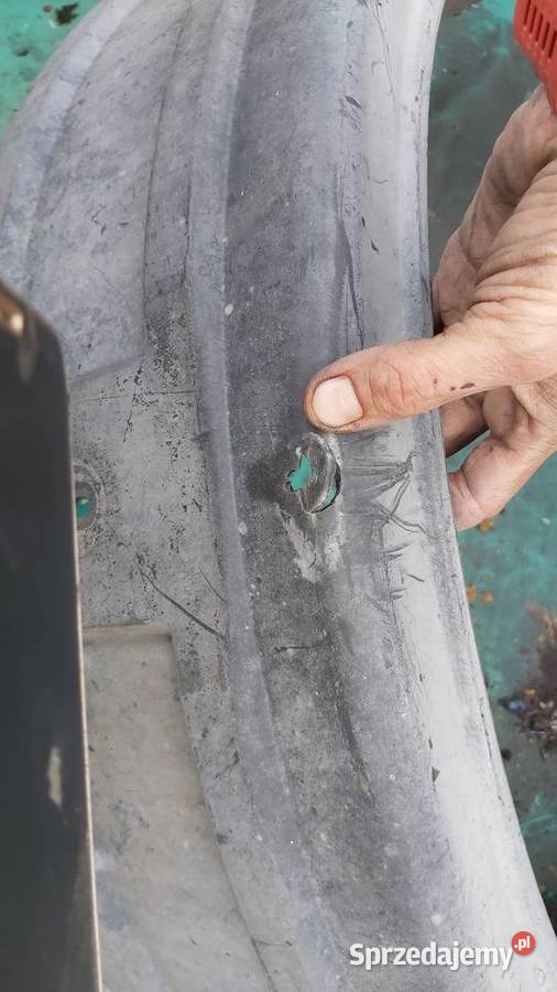 Mercedes bus kaczka nadkole jedna sztuka Przeźmierowo