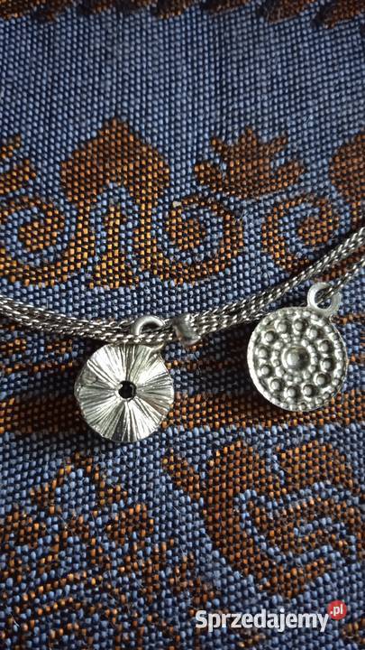 DŁUGI NASZYJNIK SREBRZONY Z TRZECH ŁAŃCUSZKÓW Piła