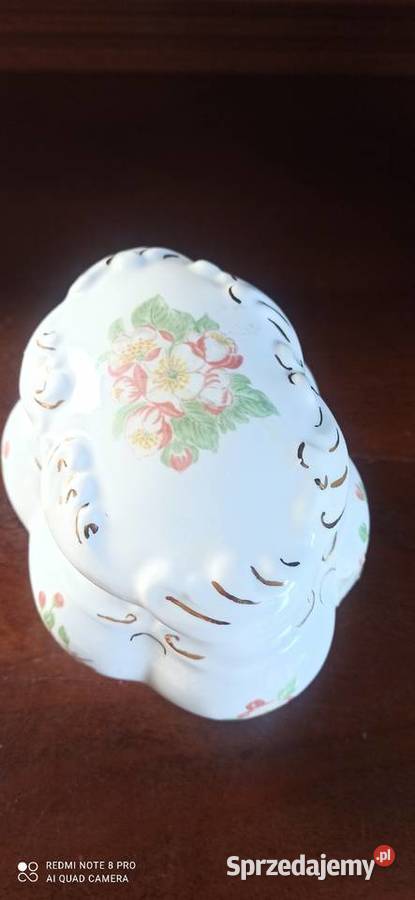 Puzderko Puzdro szkatułka z pokrywką
Sygnowane