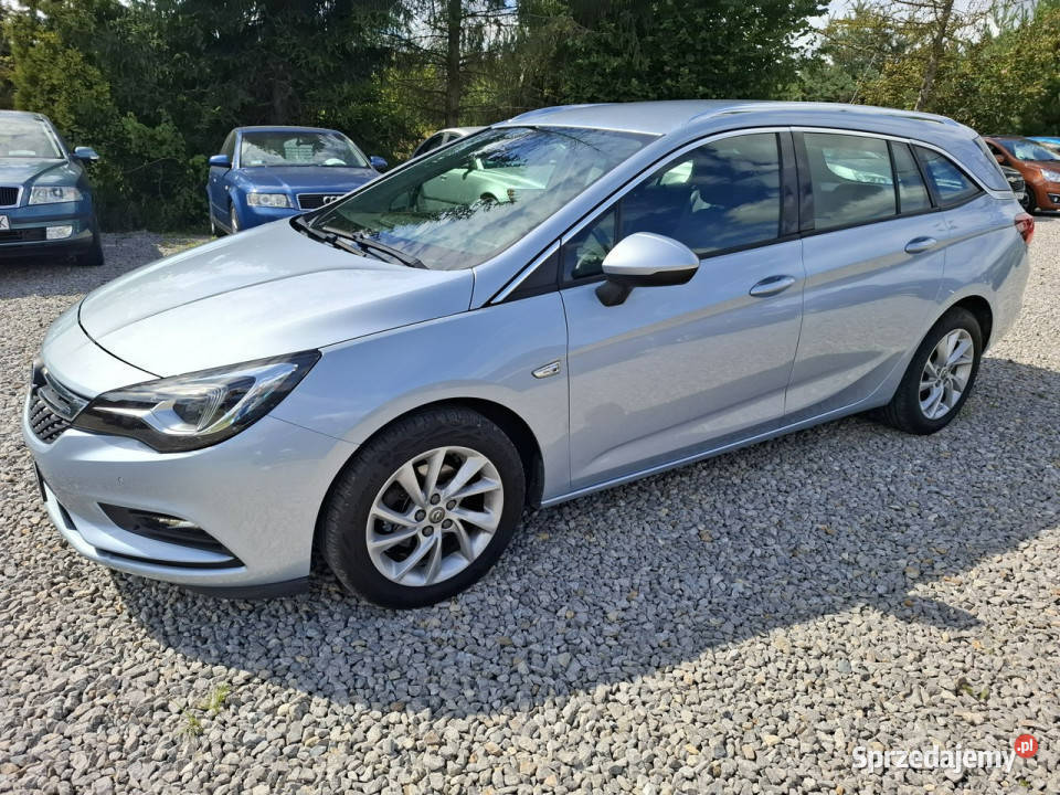Opel Astra Astra Sports Tourer Zadbana mały isofix małopolskie Dulowa sprzedam