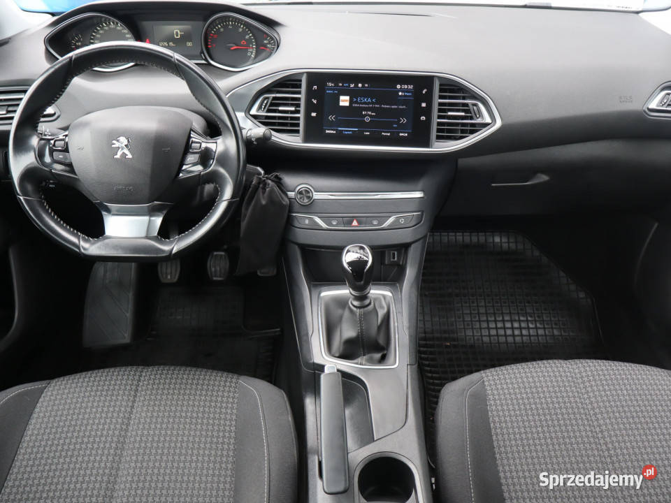 Peugeot 308 12 PureTech 1199cm3 Katowice