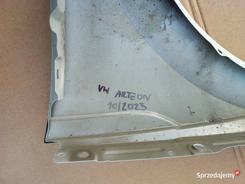 Błotnik Volkswagen Arteon do założenia w kolor Lipno