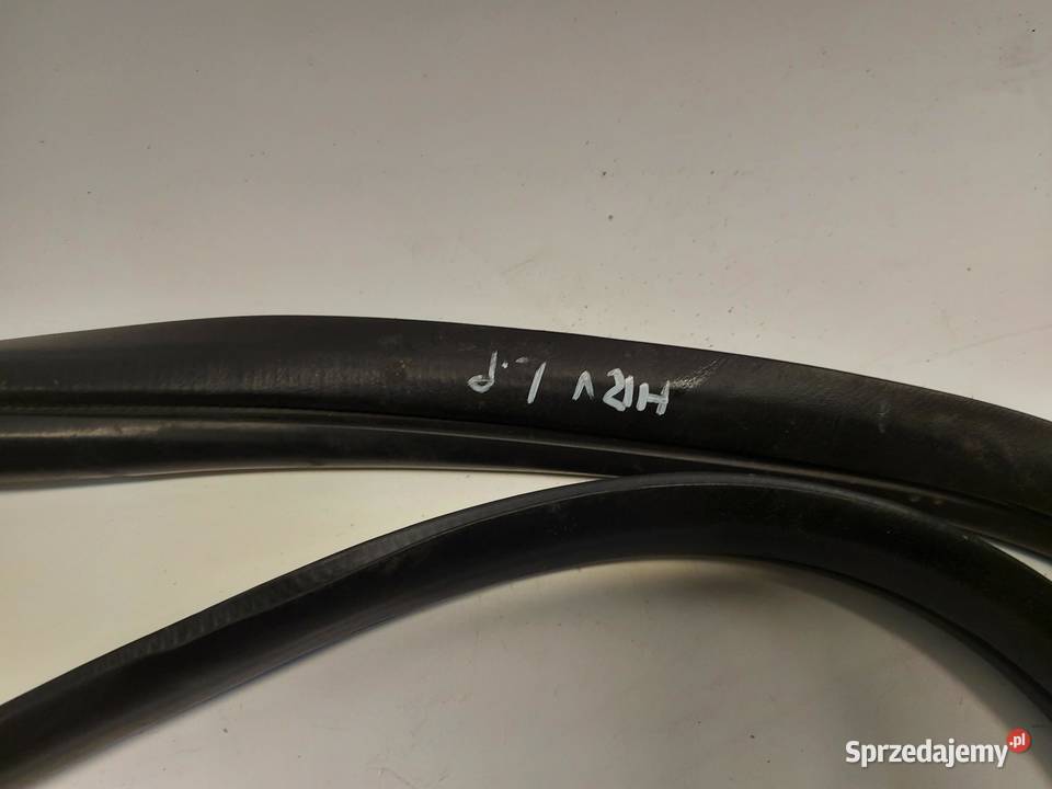 Honda HRV III eHEV 2022r USZCZELKA LEWY PRZÓD Uszczelki Karoseria