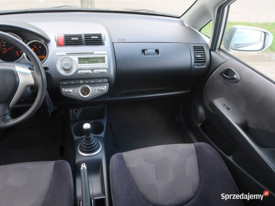 Honda Jazz 14 iDSI srebrny Jazz Bielany Wrocławskie