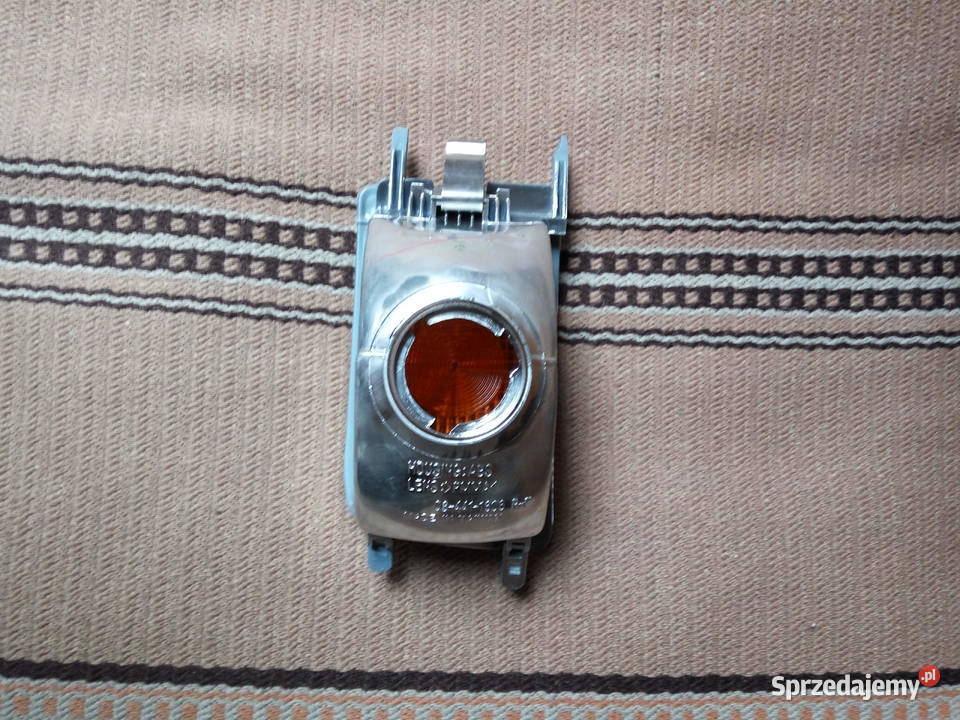 NOWY BIAŁY PRAWY KIERUNKOWSKAZ GOLF 3 VENTO DEPO Czyżowice