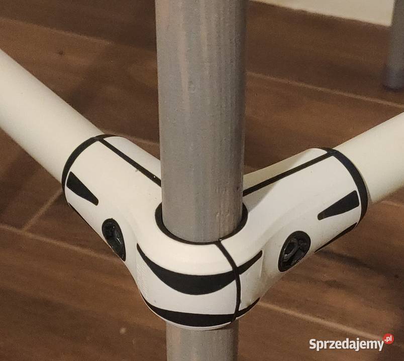 Stołkistoliki pomocniki industrialne loftowe na Rumia