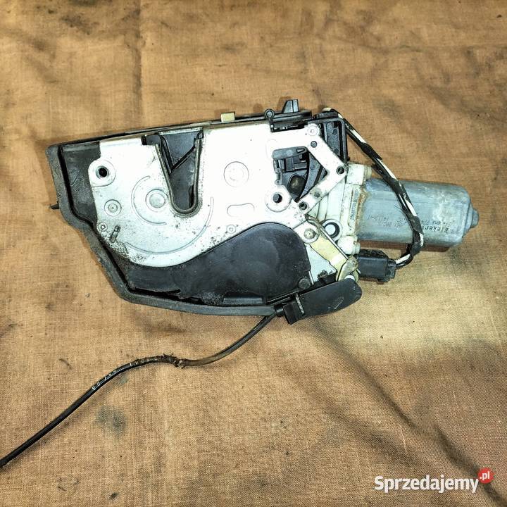 Zamek drzwi lewych tylnych SOFT CLOSE MIĘKKI Zamki, wkładki i kluczyki Poręba