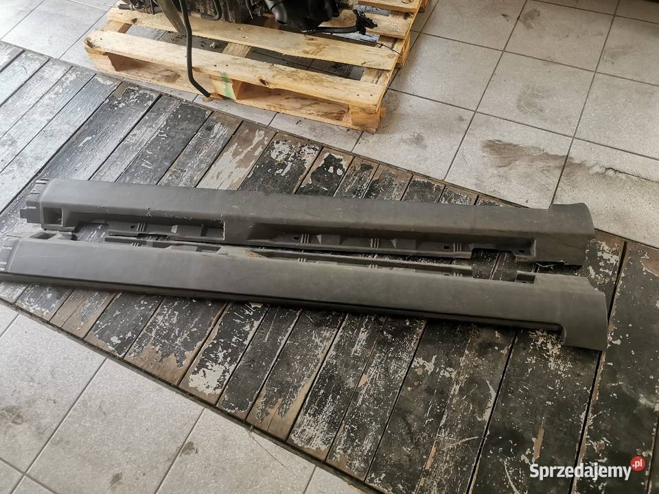 Listwa progowa Volvo V50 30698906 osobowe Złocieniec sprzedam