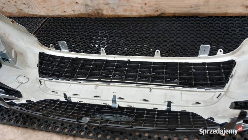 FORD MONDEO MK4 ZDERZAK PRZÓD HALOGEN 76 Zbierkowo