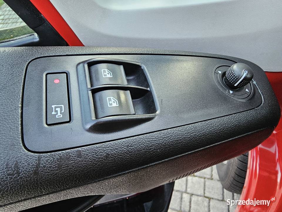 L2H1 6biegów Klimatyzacja Bluetooth ElLusterka serwisowany w ASO Samochody dostawcze wielkopolskie Tulce