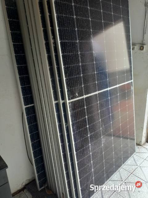 Panele fotowoltaiczne 400500 W sztuk Tuszyn