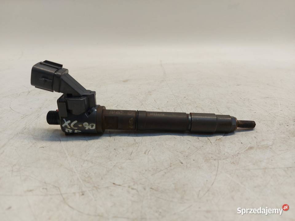 VOLVO XC90 II B5 20 TD Wtryskiwacz 32140080 osobowe sprzedam