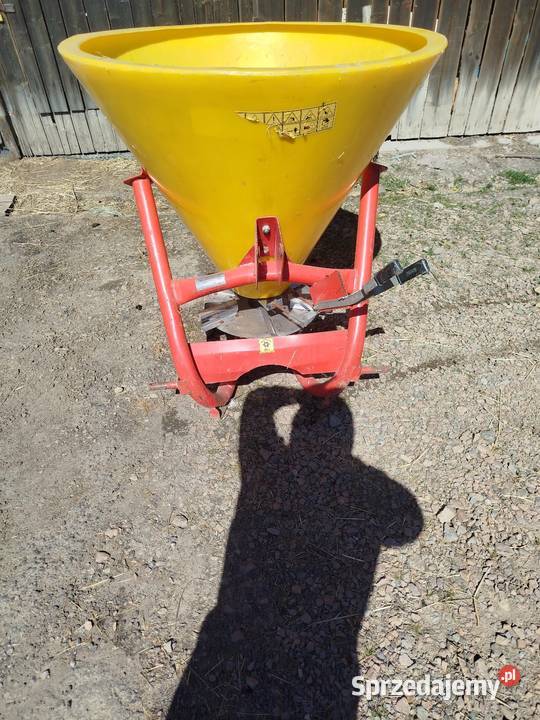 rozsiewacz do nawozów Strumyk S300l małopolskie Skawina sprzedam