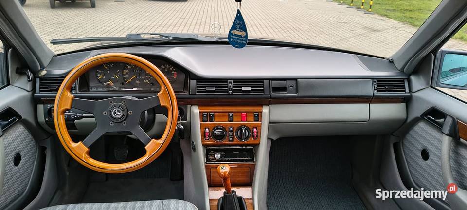Mercedes W124 200E 1990 benzyna klimatyzacja bez nieuszkodzony W124 Zgierz