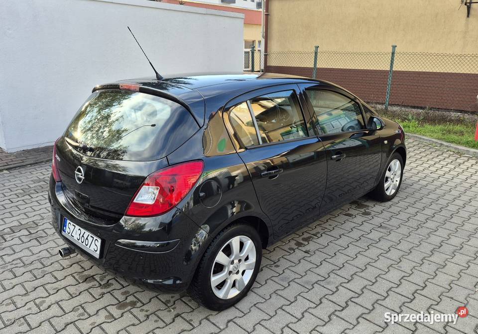 Opel Corsa D liftingu 100 Ładnie utrzymymana Zawiercie sprzedam