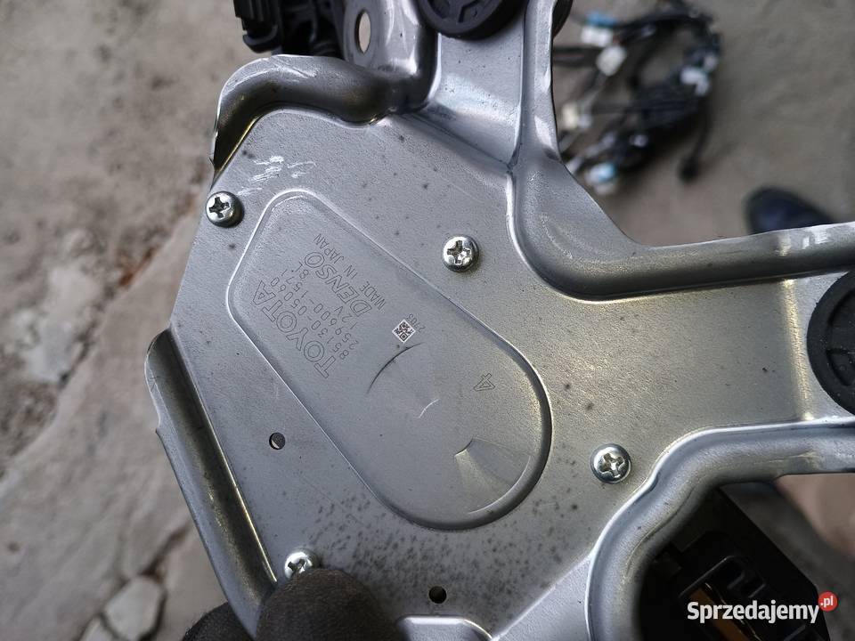 Wycieraczka tylna Toyota Avensis T27 Kombi EU Mosty