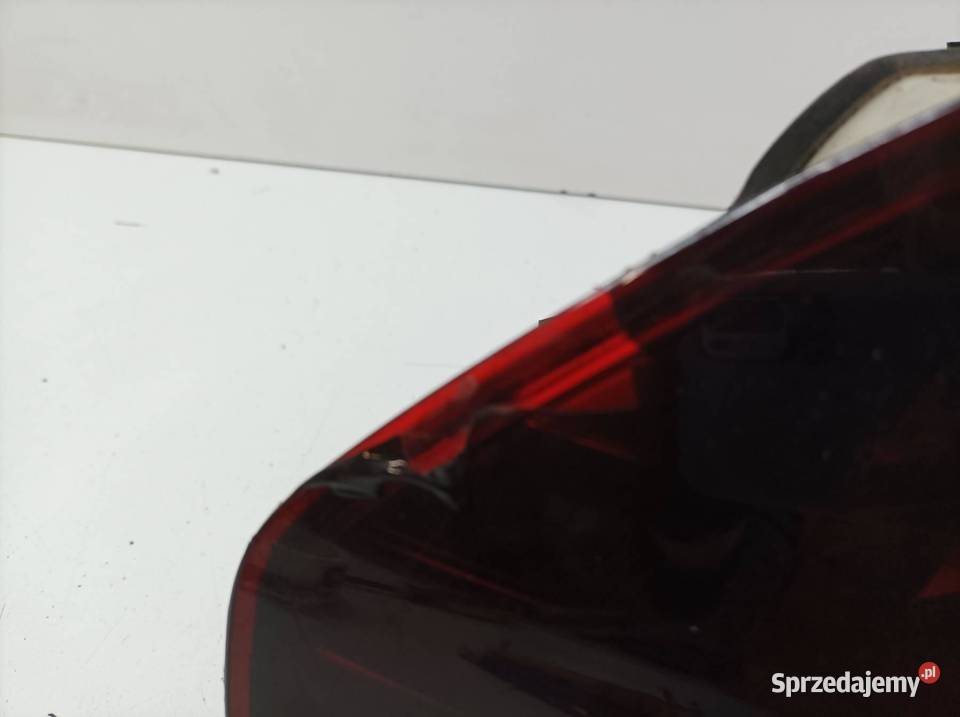 LAMPA TYŁ LEWA LIFT FL LCI SEDAN Bmw Seria 3 V